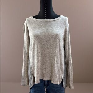 Women's Gray Long Sleeve Knit Top